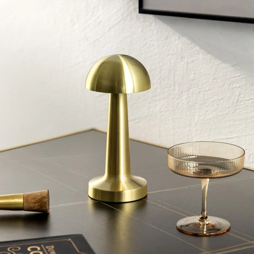 BrassGlow – Table Lamp for Restaurants and Bars
