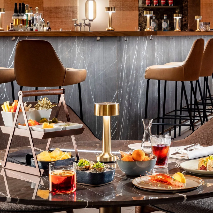 BrassGlow – Table Lamp for Restaurants and Bars