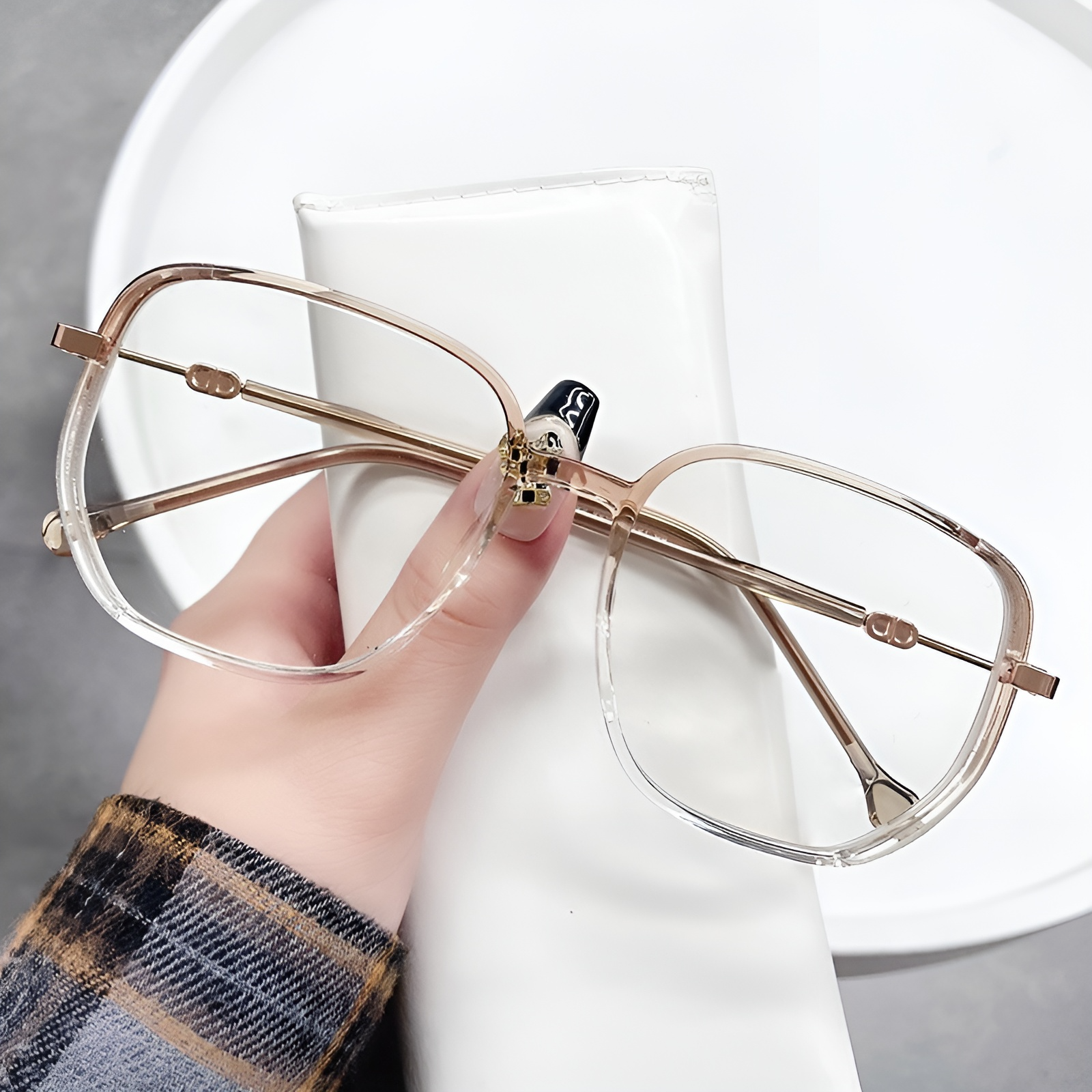 Elegante Brille | Antireflex-Beschichtung und Kratzfest | Leichter Tragekomfort