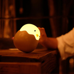 Kuscheliger Nachtlicht-Hühnchen für Kinder - CozyChick