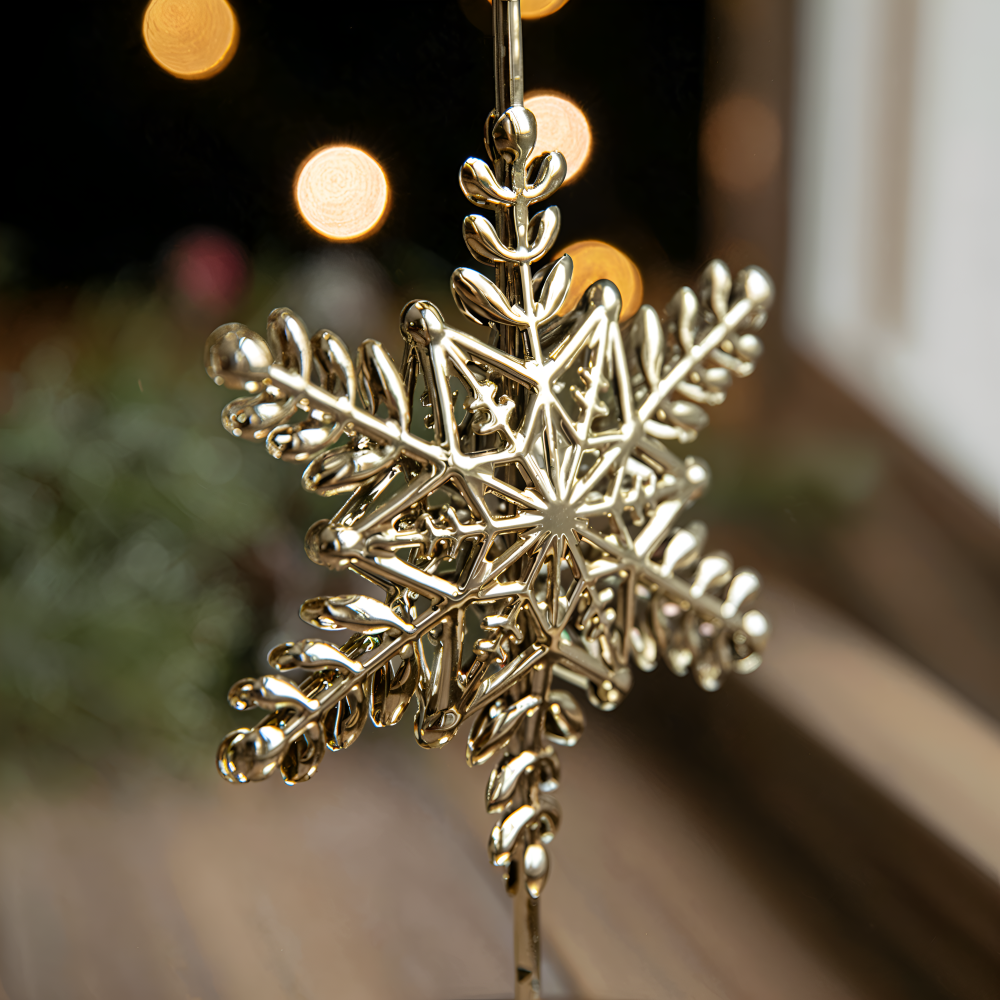 Vintage Golden Christmas Candle Holder - Atmospheric Table Decoration