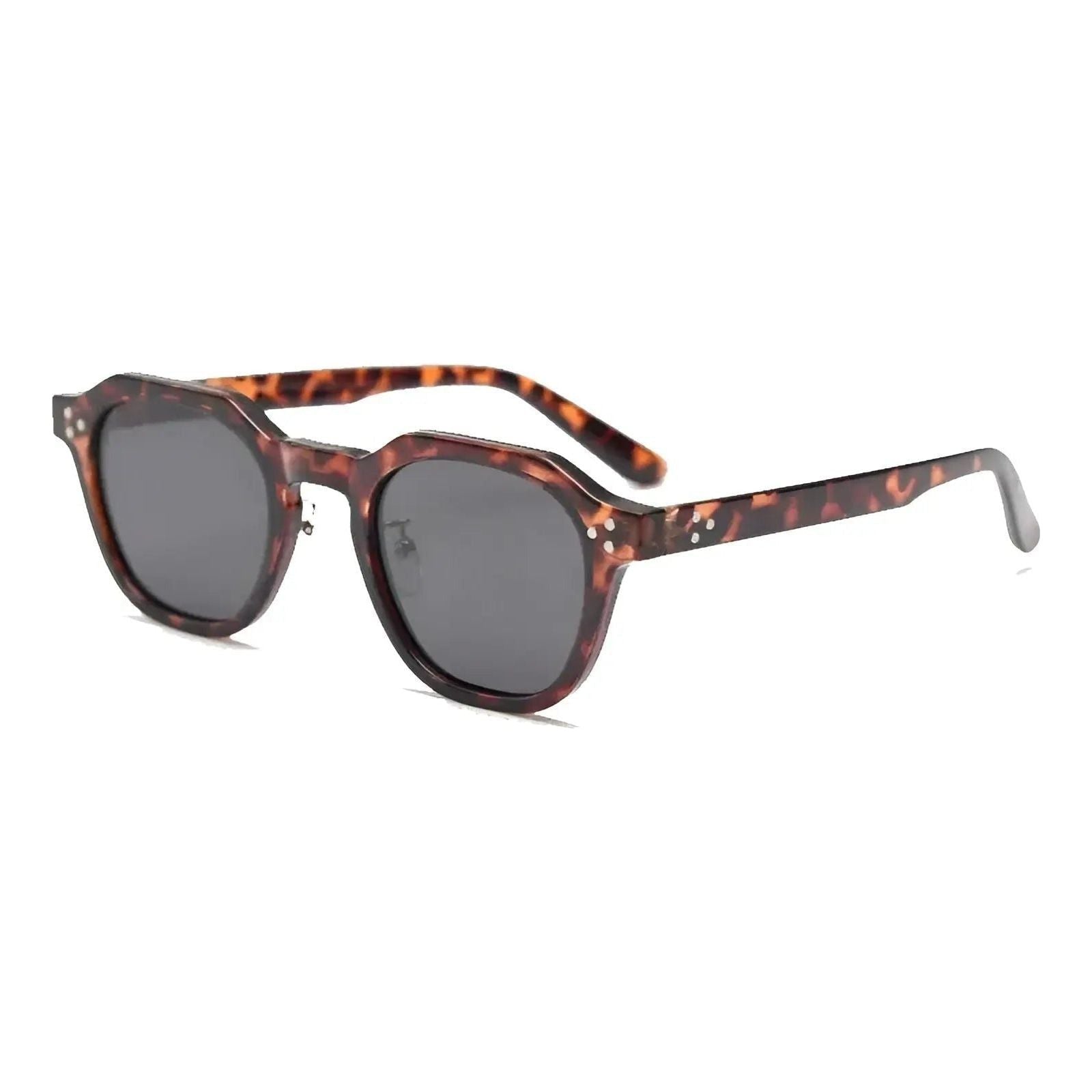 Stylische UV-Schutz Sonnenbrillen – Retro-Look für den Strand
