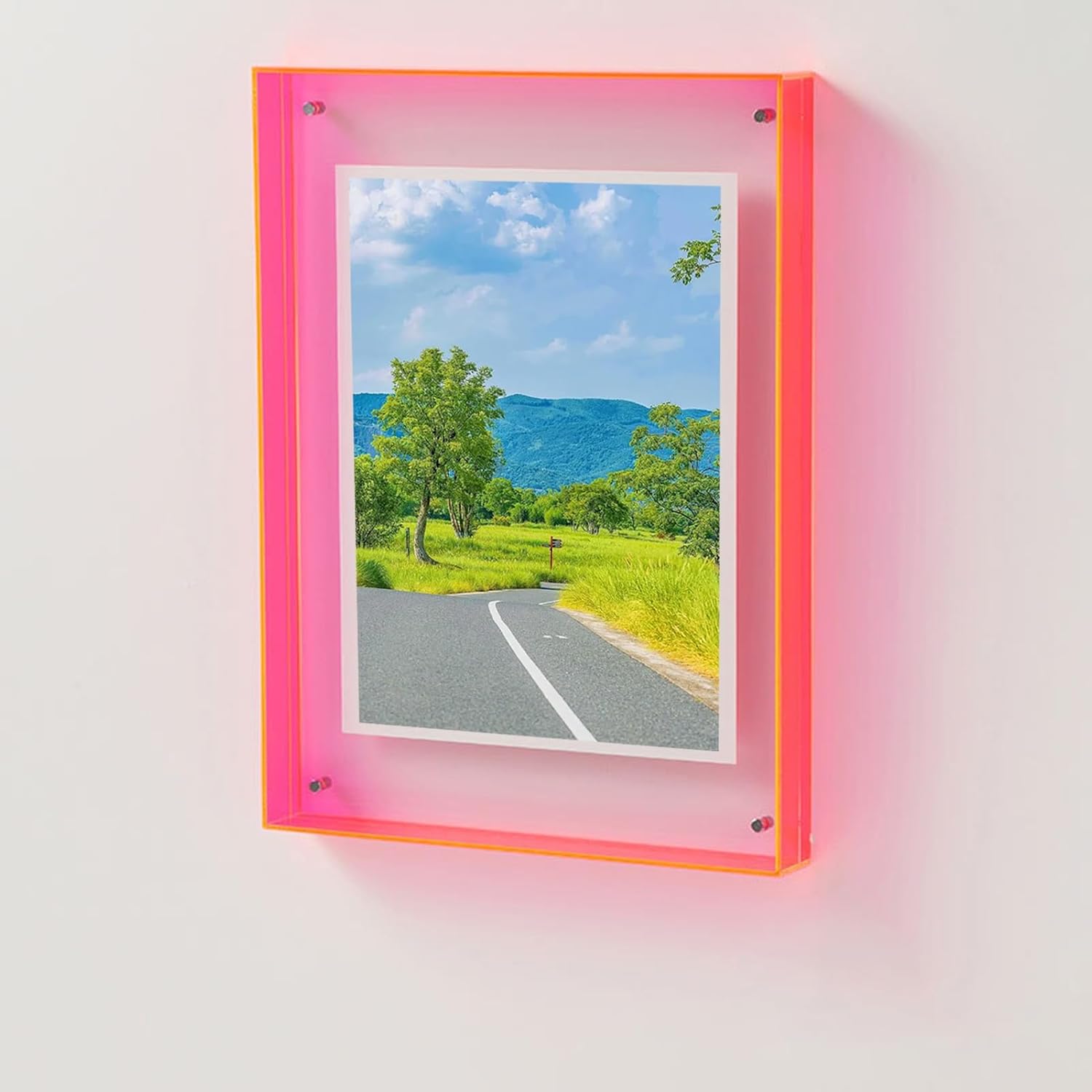 ClearView – Transparent Picture Frame for Your Memories