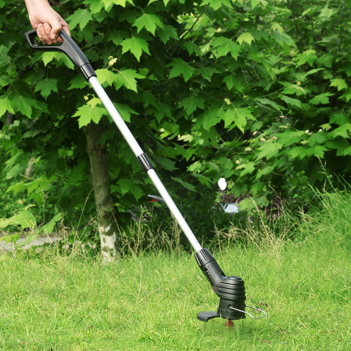 Kabelloser Rasentrimmer für müheloses Schneiden