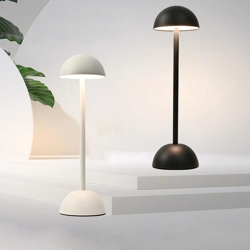 Cordless table lamp in Scandinavian design with adjustable lighting