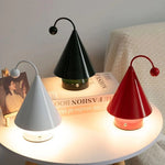 Elegante Tischlampe in Kegel-Form mit Einstellbarer Helligkeit