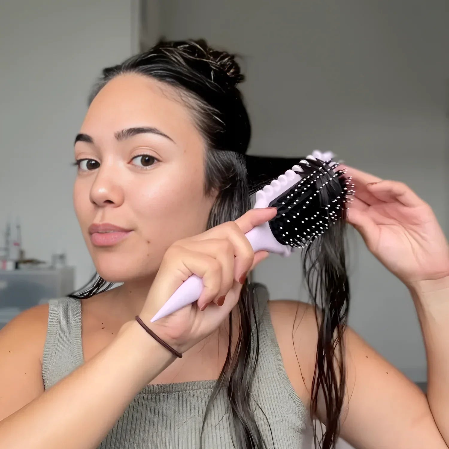 CurlBrush - The ultimate hairbrush for perfect curls