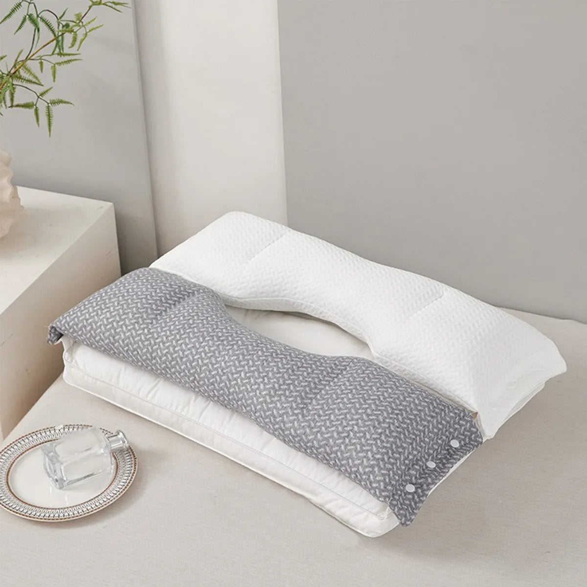 Ergonomic Neck Support Pillow – Ideal for Side Sleepers and Back Sleepers