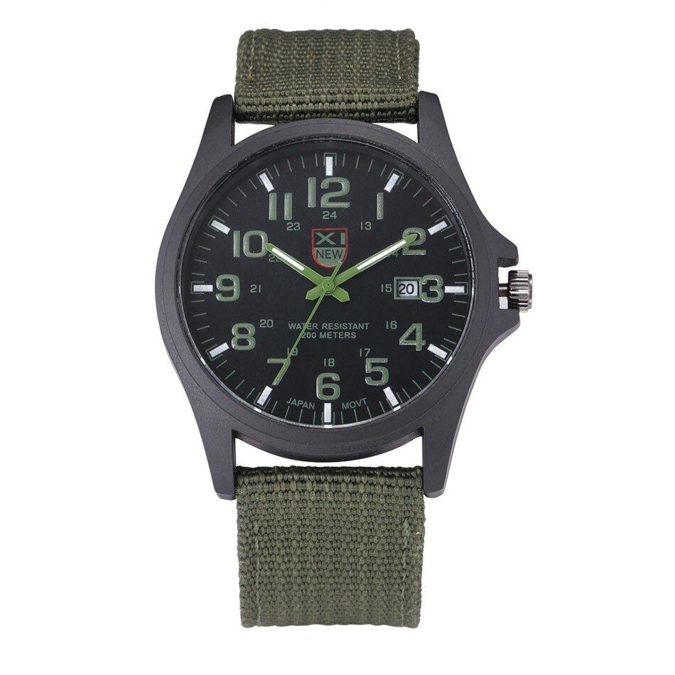 Robuste Armbanduhr im Militärstil für Abenteuer