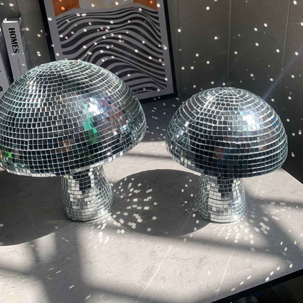 Funky Lichtpilz mit Reflexionseffekten – Retro Deko für Ihr Zuhause