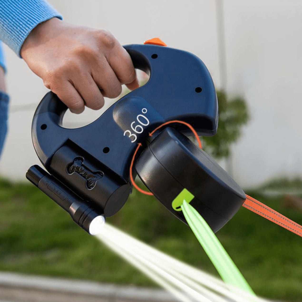 DoubleDog - Verwicklungsfreies Doppelleinen-System mit Taschenlampe