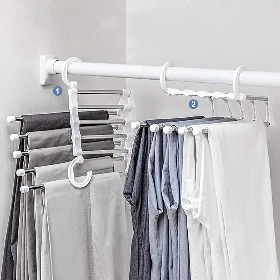 Innovativer 5-in-1 Kleiderbügel für optimalen Platz