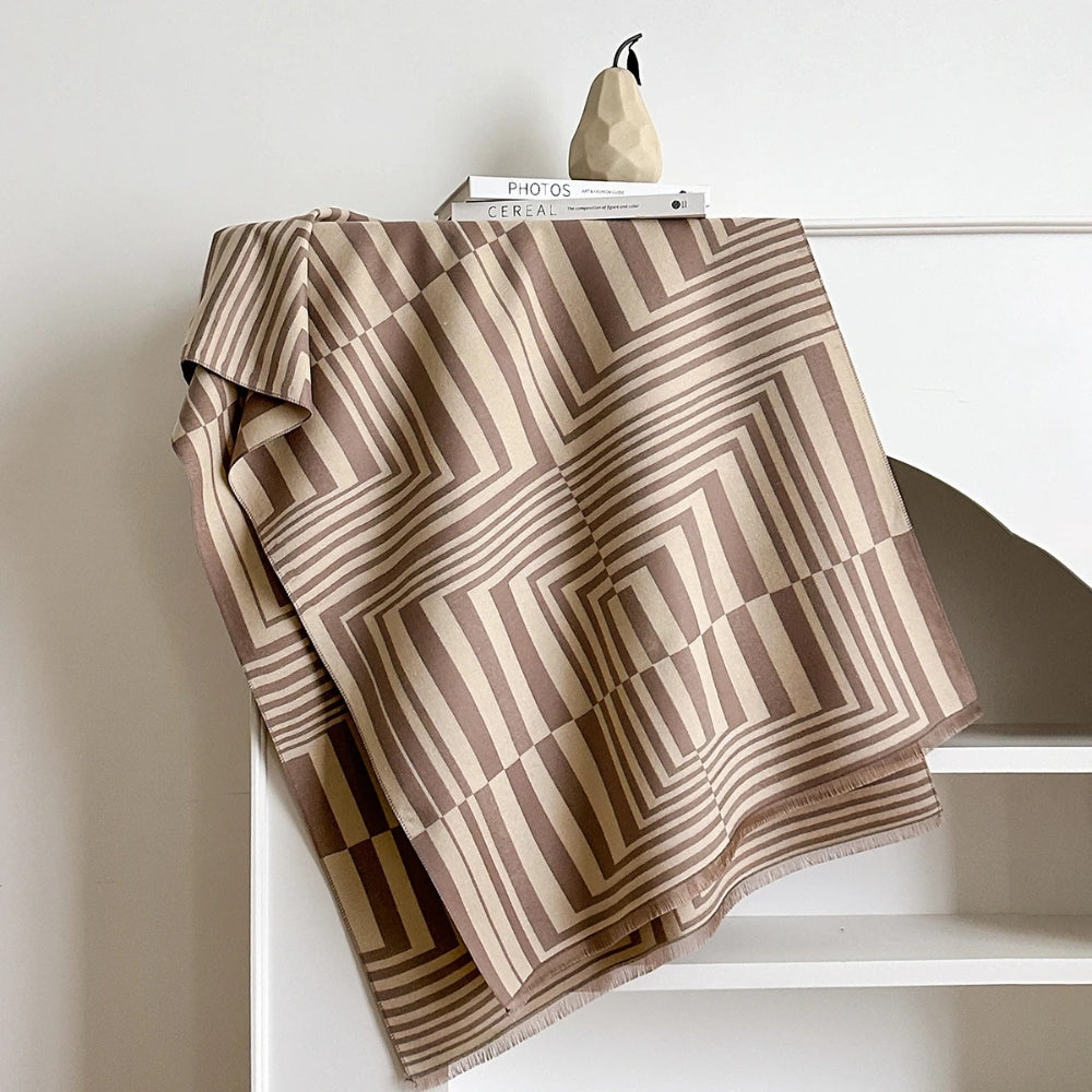 Stilvoller Damen-Schal mit geometrischem Design für jede Gelegenheit