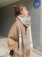 Stilvoller Winter-Schal für Damen