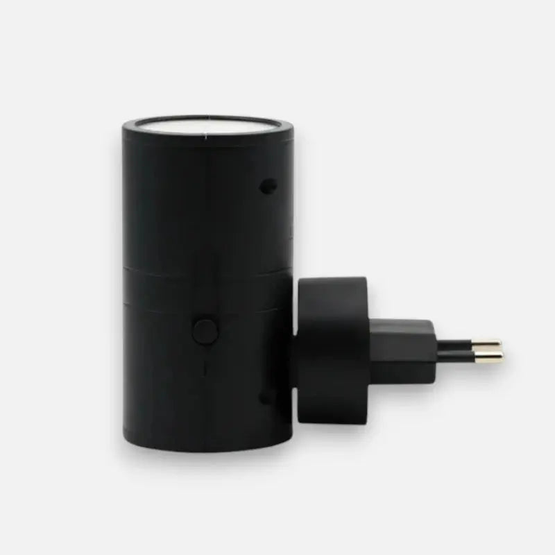 Dimmable LED night light with twilight sensor