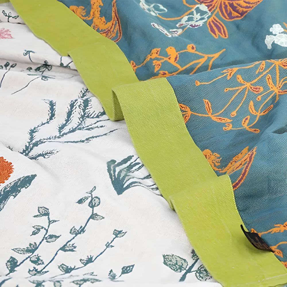 Natural cotton blanket with floral patterns