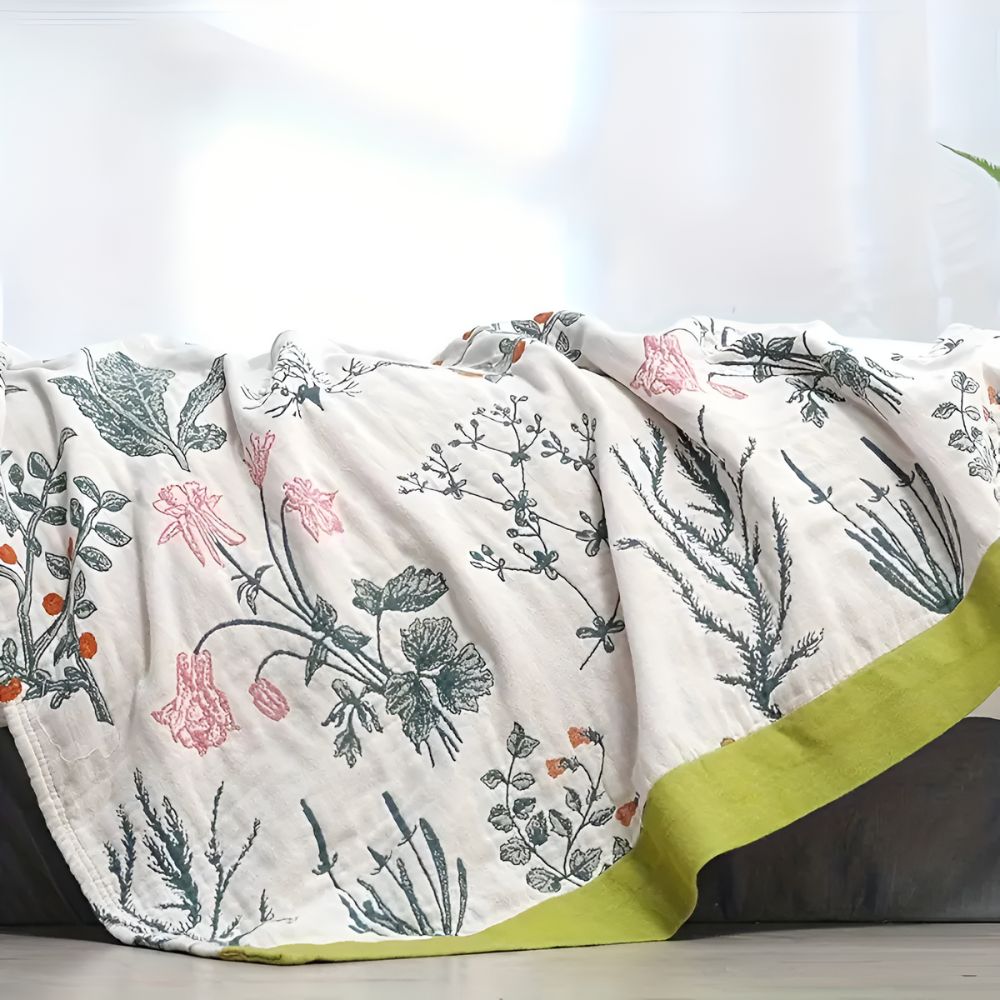 Natural cotton blanket with floral patterns