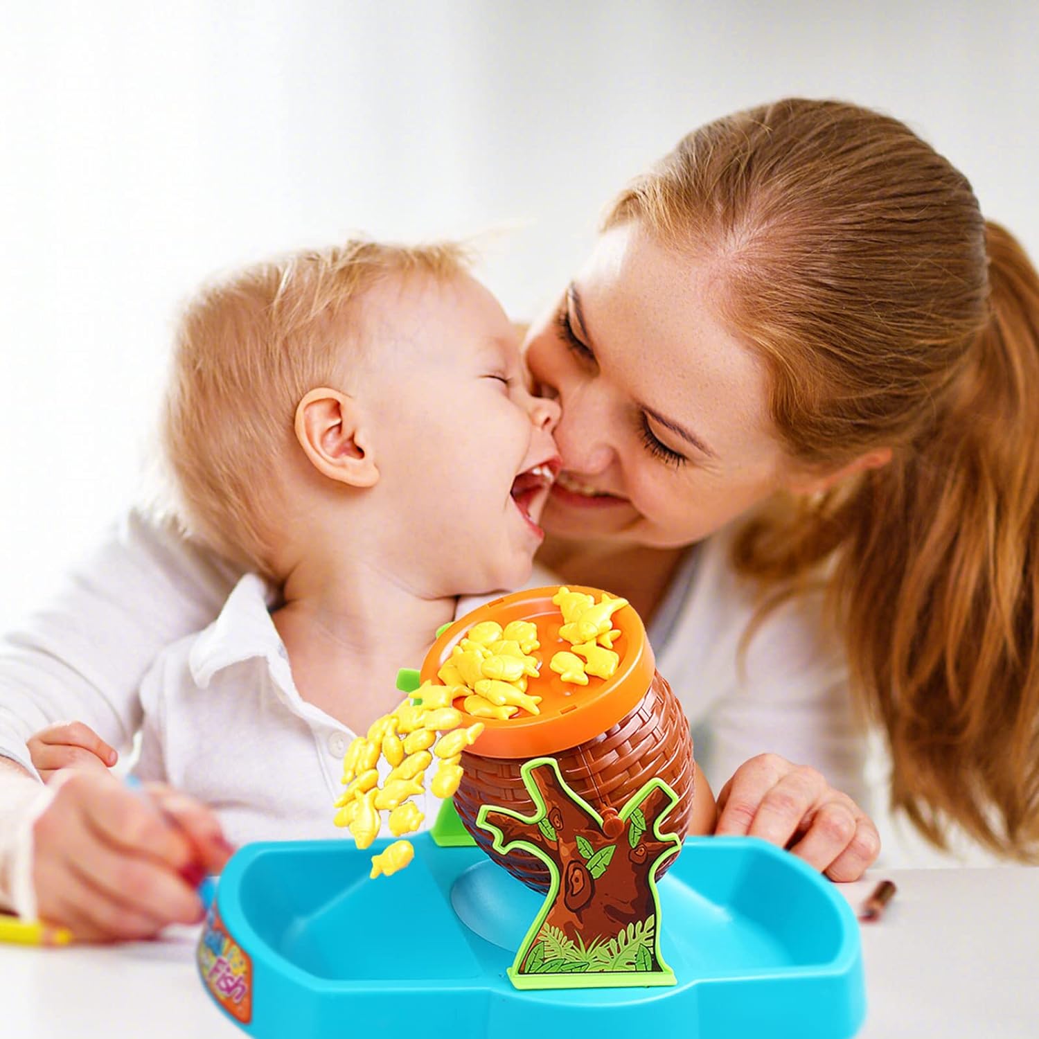 FishyFriends - Keep the Fish in the Basket: A Family Game