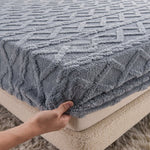 Extra Deep Velvet Flannel Fitted Sheet – Soft, Breathable, and Durable for All Seasons