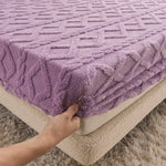 Extra Deep Velvet Flannel Fitted Sheet – Soft, Breathable, and Durable for All Seasons