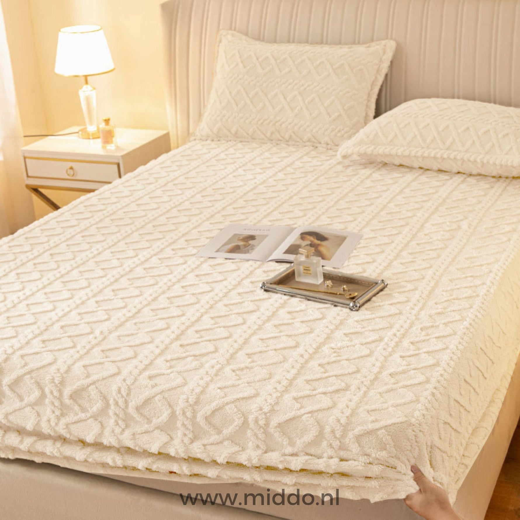 Gemütliches Fleece-Bettlaken-Set | Weich und warm mit Gratis-Kissenbezügen!