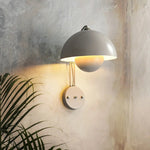 Elegant LED Wall Lamp with Floral Motif – Energy-Efficient Lighting for a Relaxing Ambiance