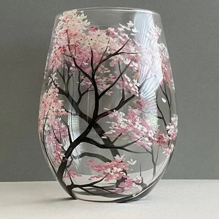 Weingläser mit Jahreszeitenbaum - Handbemalte Kunstwerke