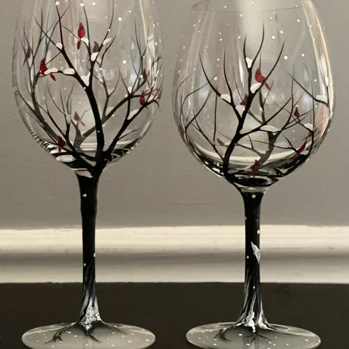 Weingläser mit Jahreszeitenbaum - Handbemalte Kunstwerke