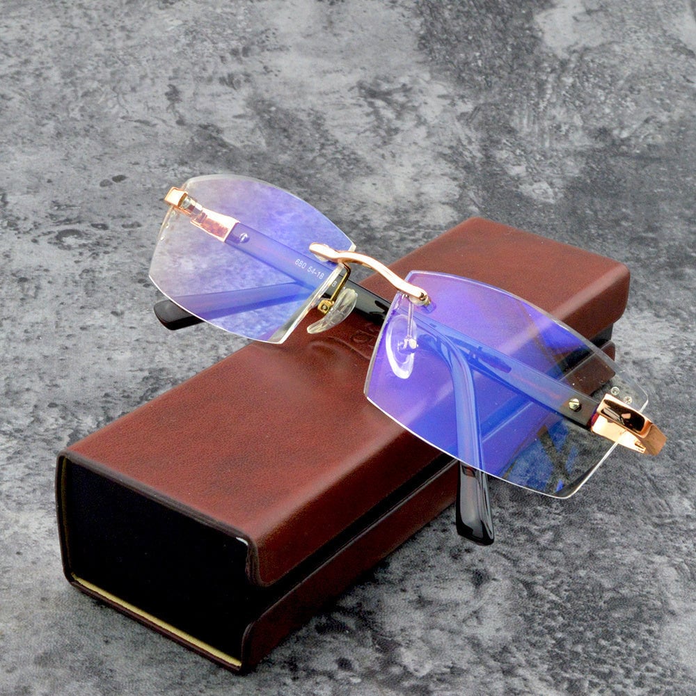 Light Multifocal Glasses | Robust Frame | Scratch-Resistant & Water-Repellent