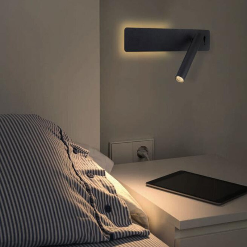 Flexible LED-Wandleuchte für gemütliches Lesen im Bett