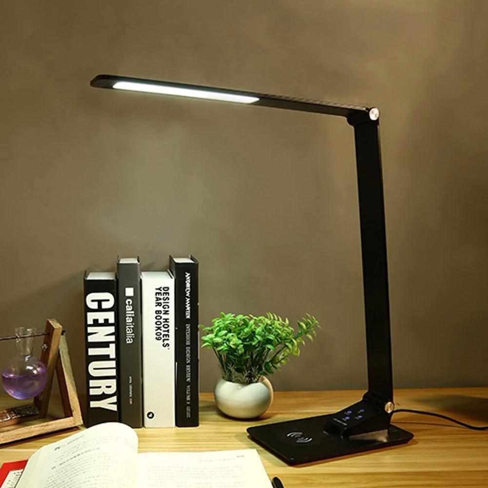 Moderne LED Schreibtischlampe mit Touch-Steuerung und USB-Ladeanschluss