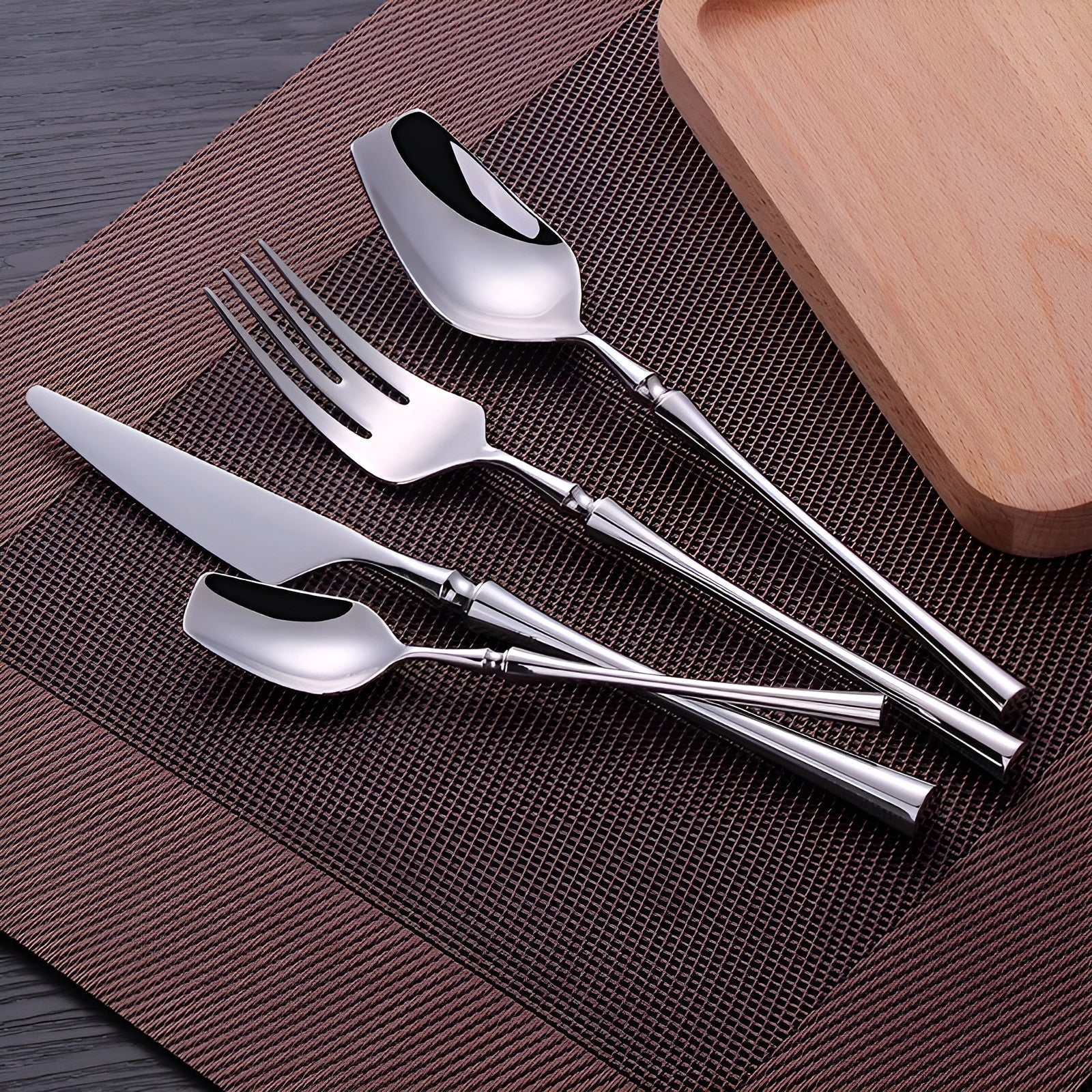 Elegantes Edelstahl-Besteckset – Zeitlos & Robust für Jeden Anlass