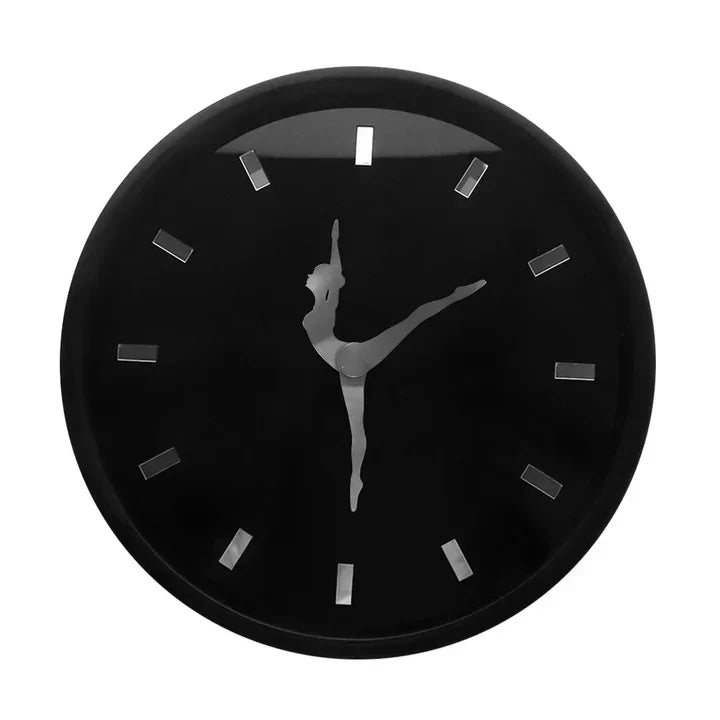 Schicke Ballerina Wanduhr – Stilvolle Wanddekoration für jeden Raum