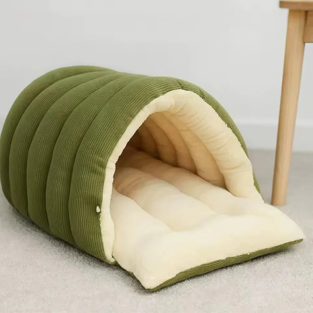 Cuddly Cave for Cats and Small Dogs – Ideal Retreat
