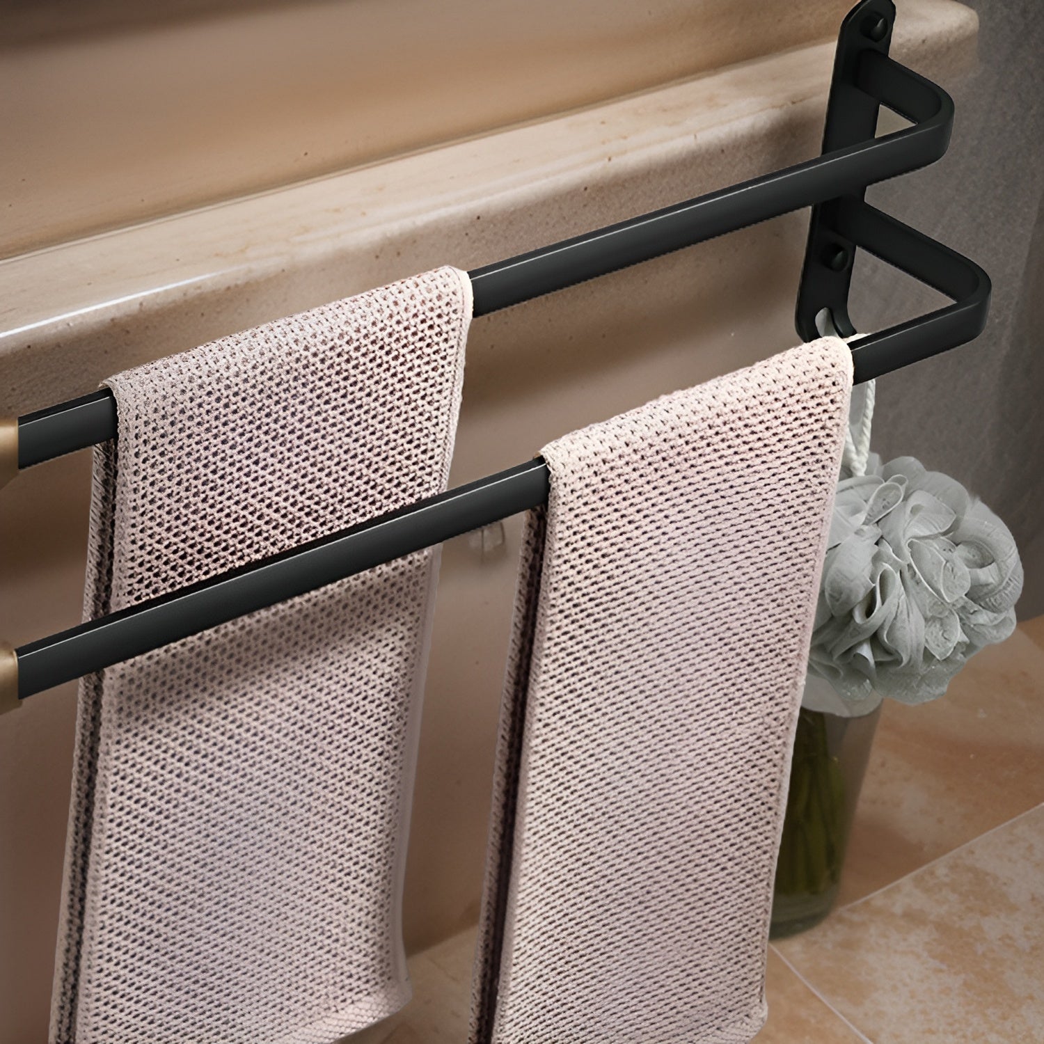 AluHalter | 3-stufiger Wand-Handtuchhalter – Platzsparendes Design