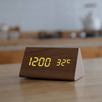 Elegante LED Tischuhr aus Holz mit Sprachsteuerung