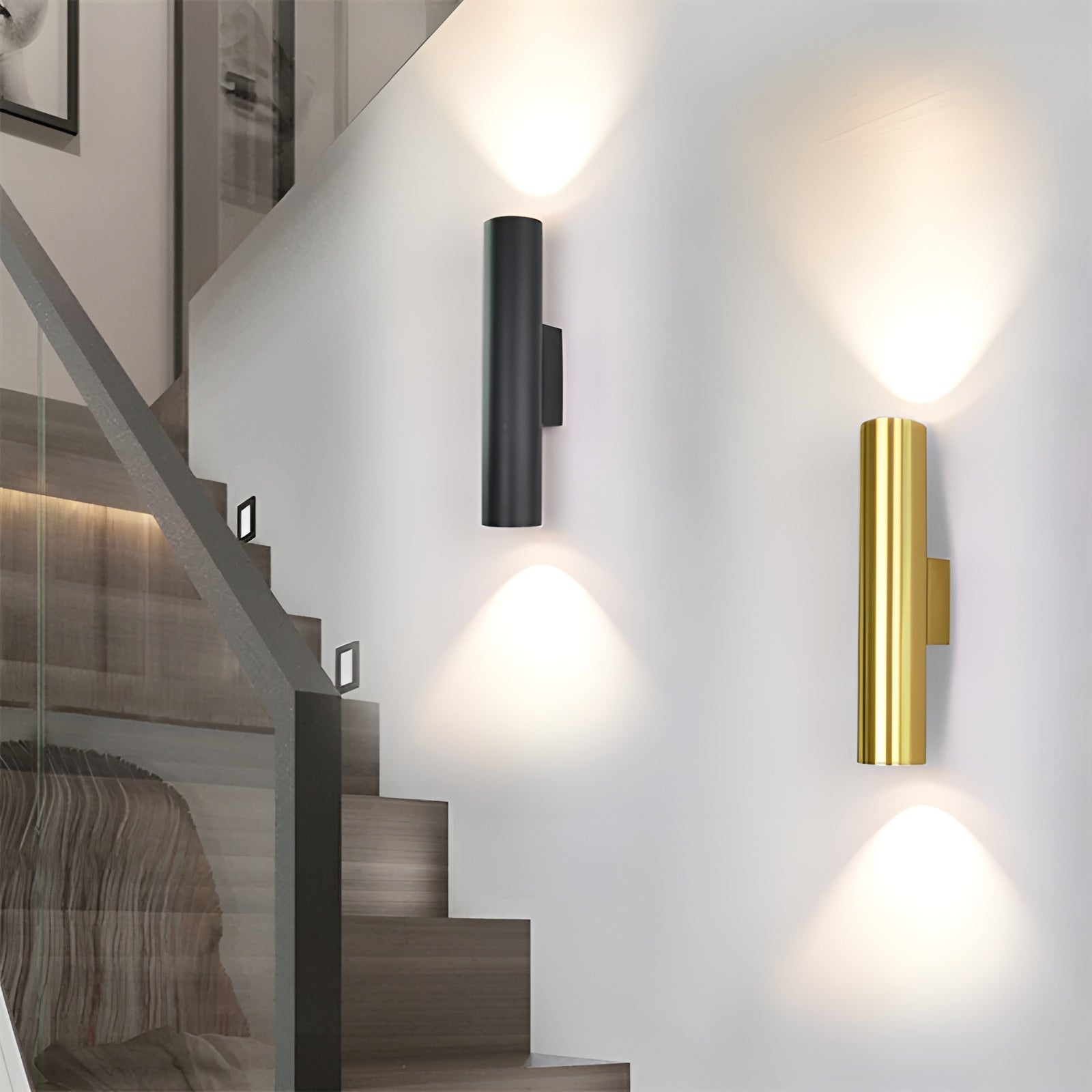 Elegante Wandleuchte – Flexible Doppelkopflampe für stilvolle Räume