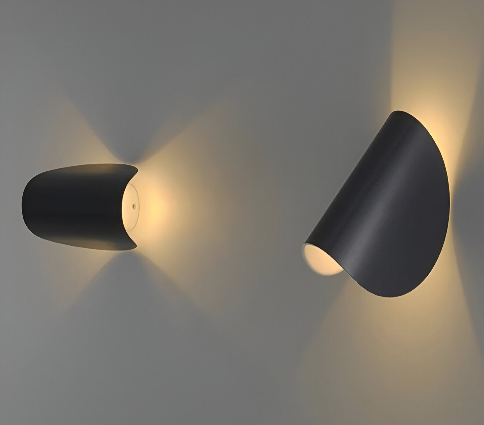 Flexibel Einstellbare Wandlampe aus Metall für Jeden Raum