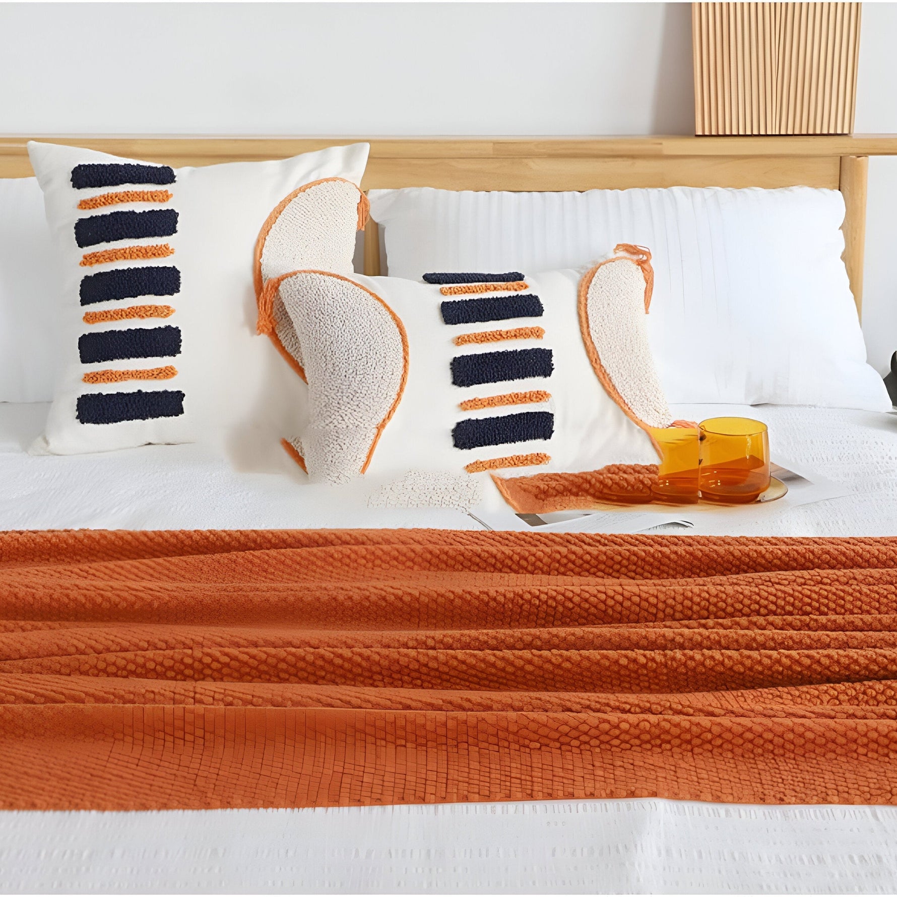 Elegant Fleece Blanket – Soft, Stylish & Warm for Your Home