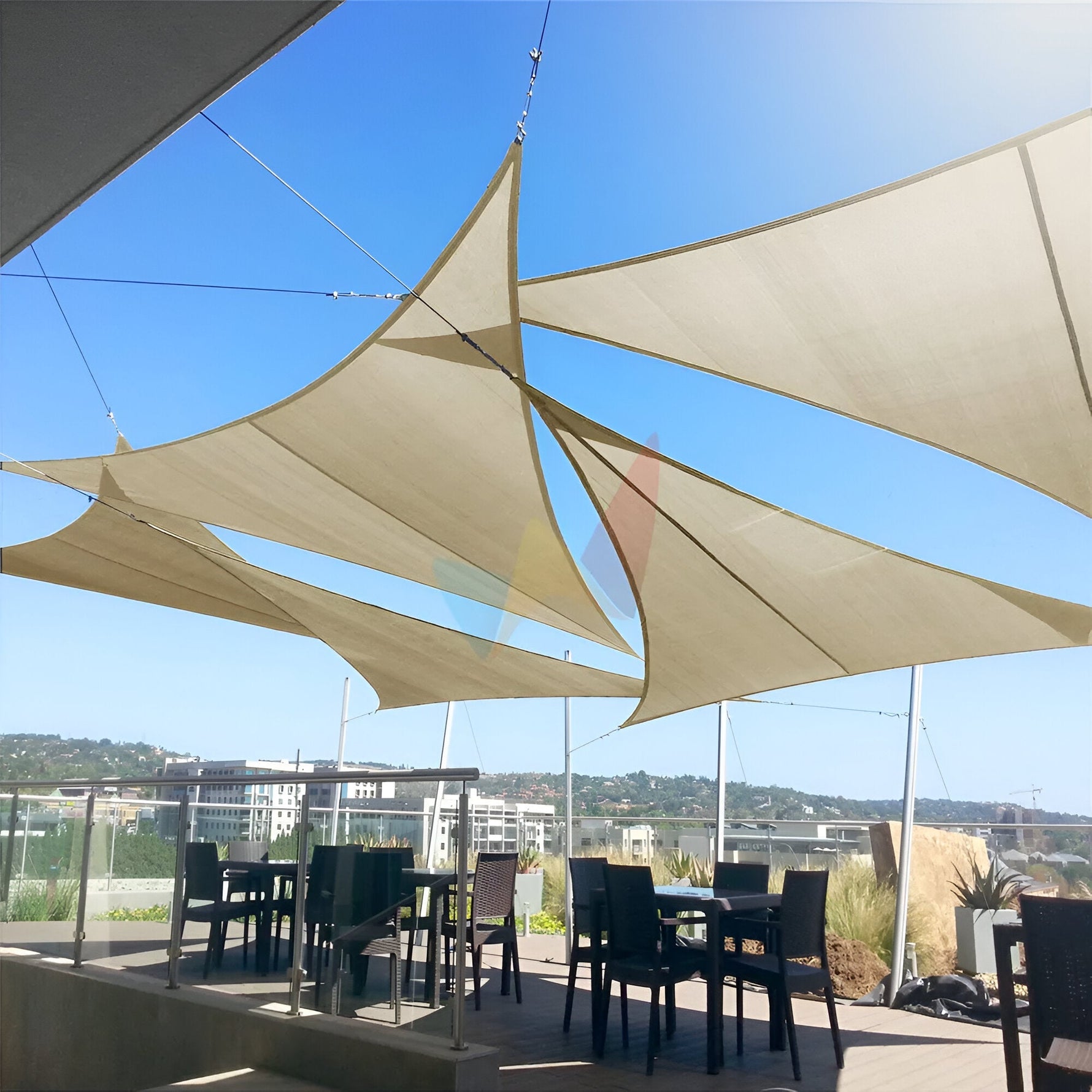 Triangular Sun Shade Sail – UV and Weather Resistant for Outdoor Use