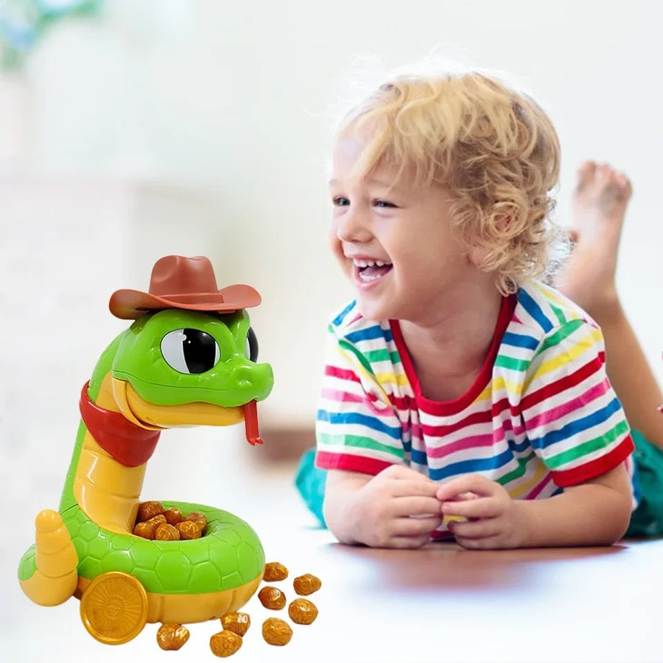 Snake game with folding mechanism