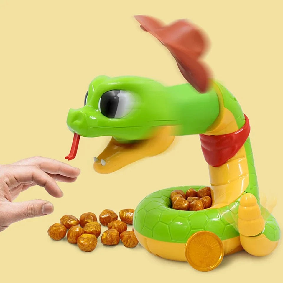 Snake game with folding mechanism