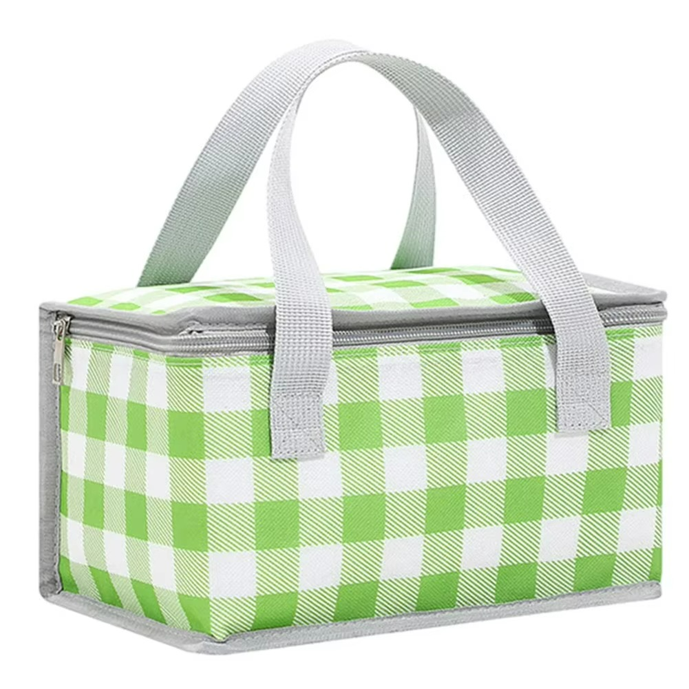 Stilvolle und isolierte Picknicktasche für frische Snacks