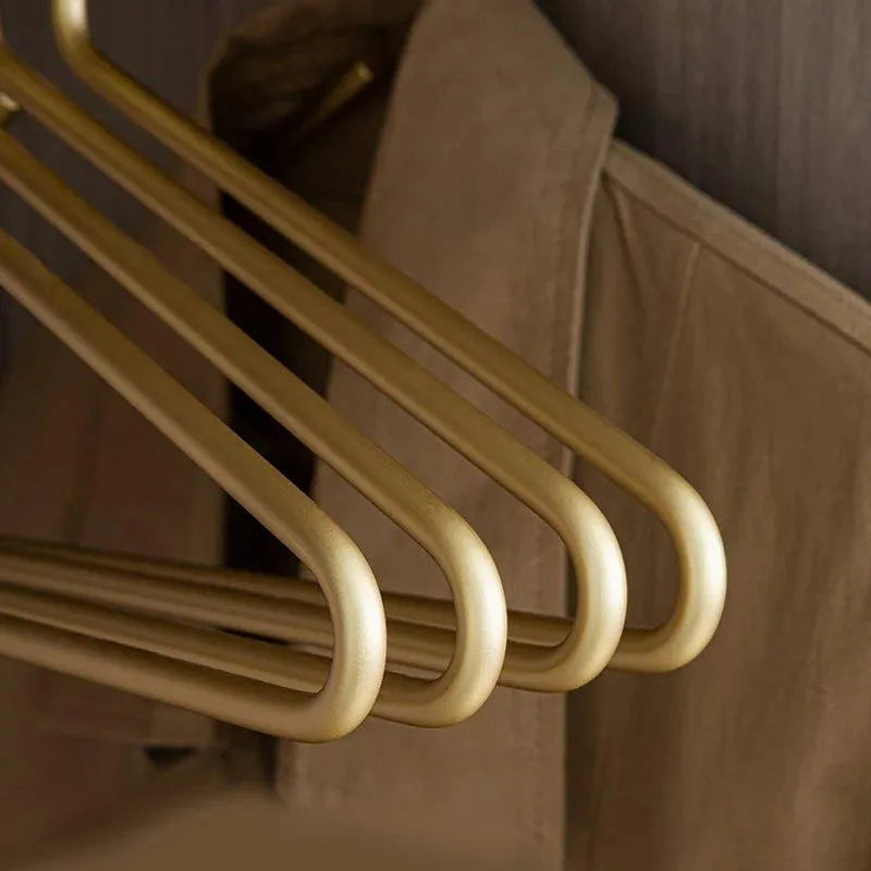Stylische Metall-Kleiderbügel für elegante Aufbewahrung (5 Stück)