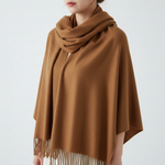 Eleganter Damen-Schal im modernen Karo-Design