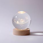 AstroGlobus 3D Tischlampe – Kugelförmige Holzlampe mit warmem LED-Licht und Planetendesign