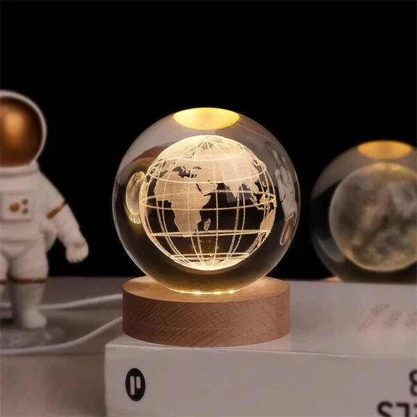 Galaktische Tischleuchte – Stilvolle Lampe mit Planeten-Design