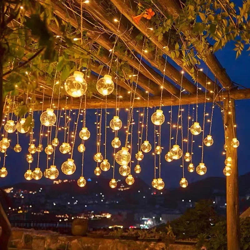 LED light garland – Waterproof outdoor string lights in warm white