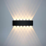 Modern LED Wall Light in Aluminum for Indoor and Outdoor
