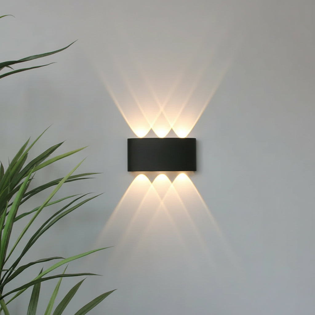 Modern LED Wall Light in Aluminum for Indoor and Outdoor